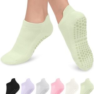 pilates socks for women with non slip grippers, yoga crew socks (复制)